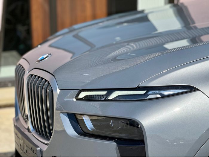 BMW X7 2025