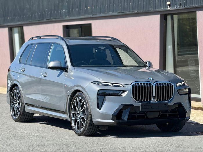 BMW X7 2025