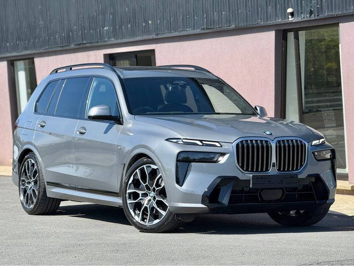 BMW X7 2025