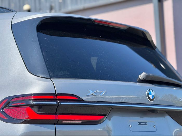 BMW X7 2025