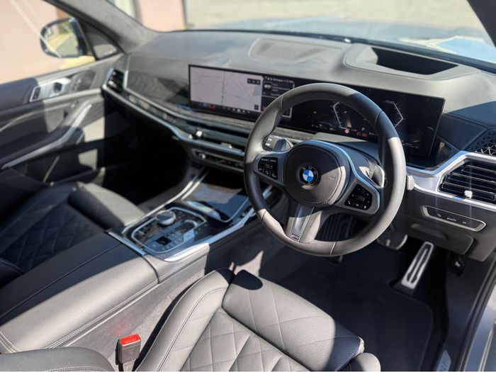 BMW X7 2025