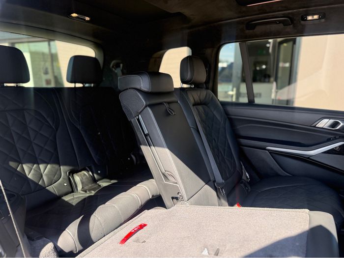 BMW X7 2025