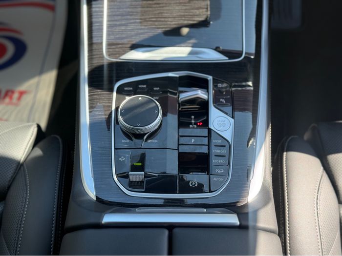 BMW X7 2025
