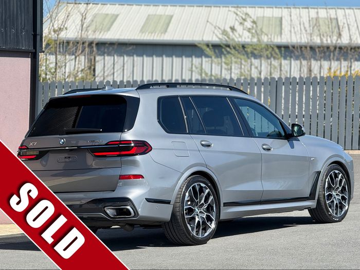 BMW X7 2025