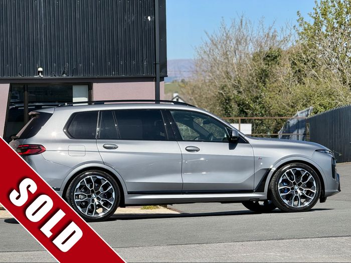 BMW X7 2025