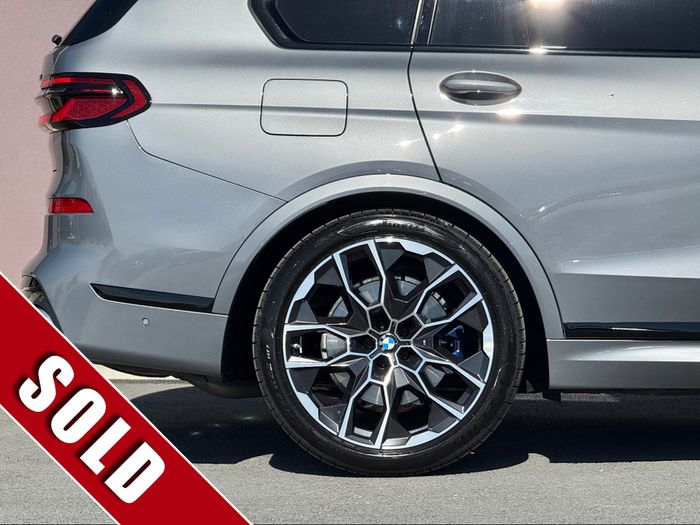 BMW X7 2025