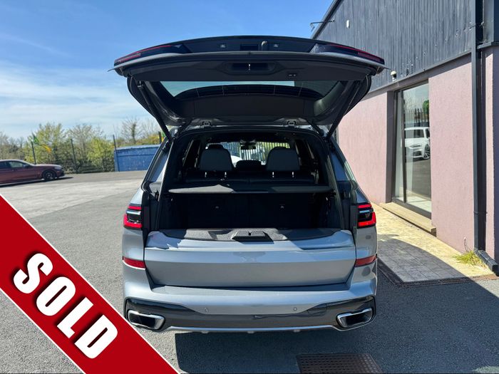 BMW X7 2025