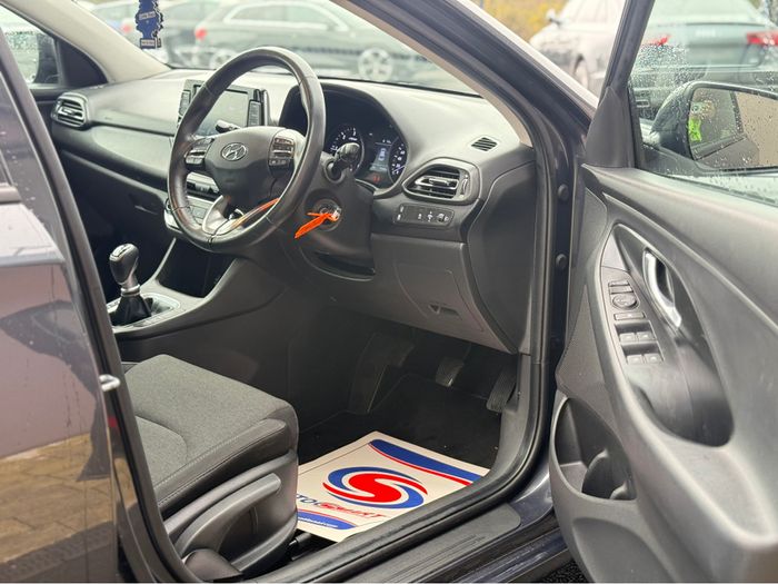 Hyundai i30 2022