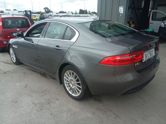 Jaguar XE 2016