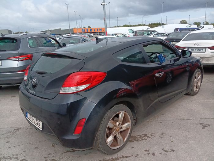 Hyundai Veloster 2013