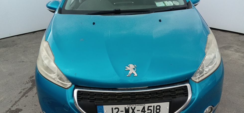 Peugeot 208 2012