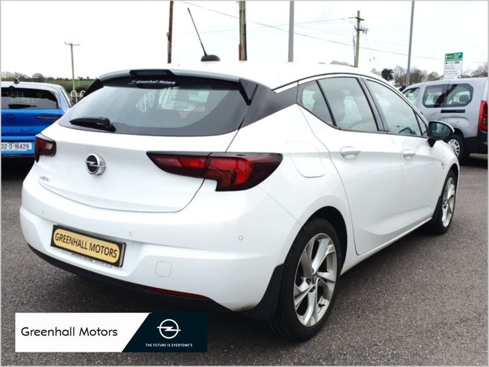 Opel Astra 2021