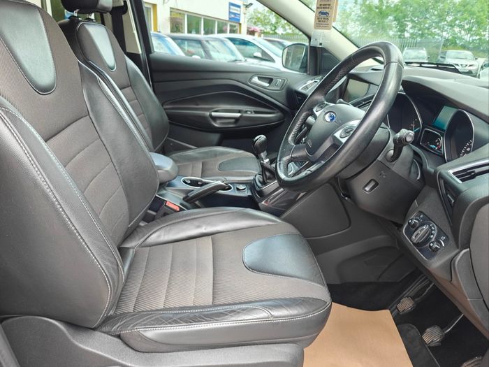 Ford Kuga 2016