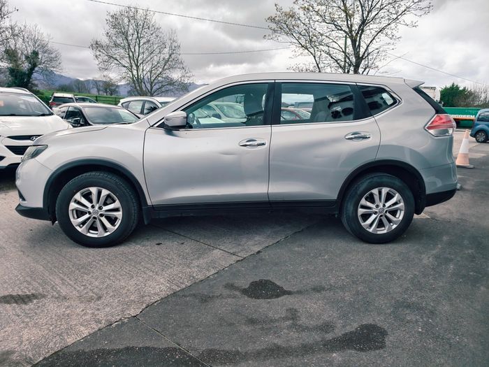 Nissan X-Trail 2015