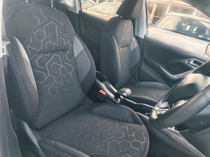 Peugeot 2008 2019
