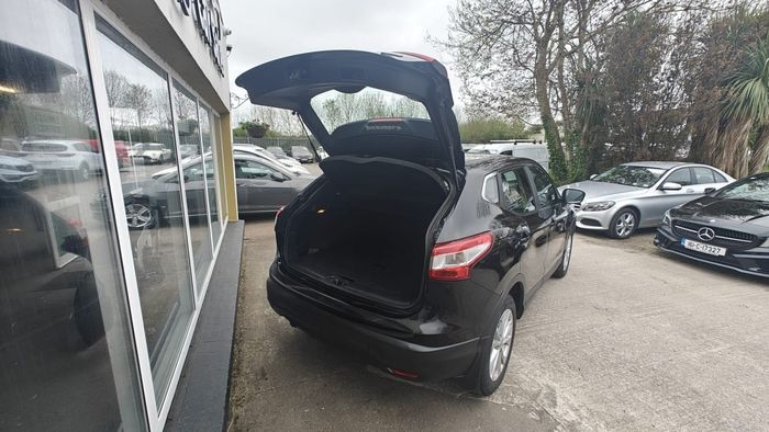 Nissan QASHQAI 2015