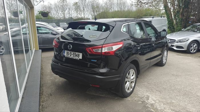 Nissan QASHQAI 2015