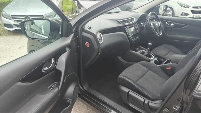 Nissan QASHQAI 2015