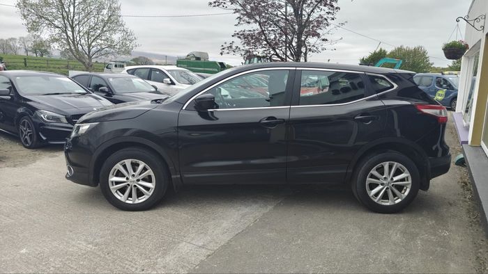 Nissan QASHQAI 2015