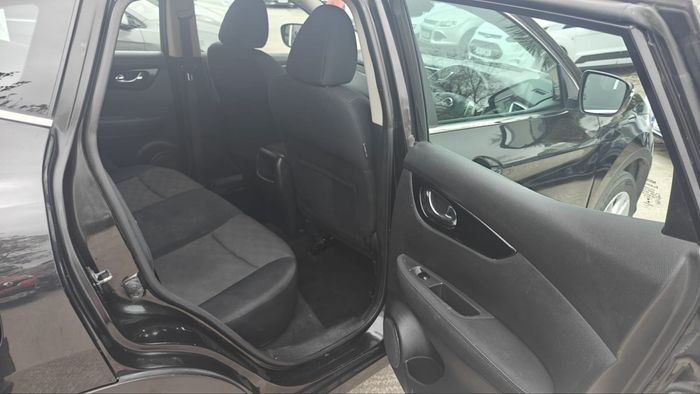 Nissan QASHQAI 2015