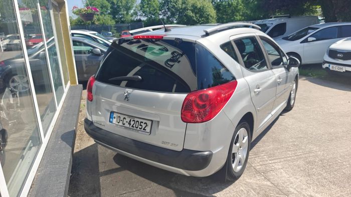 Peugeot 207 2010