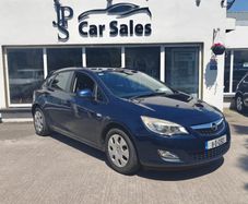 Opel Astra 2011