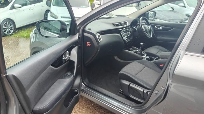 Nissan QASHQAI 2015