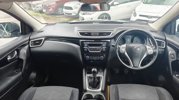 Nissan QASHQAI 2015