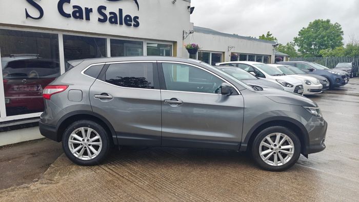 Nissan QASHQAI 2015