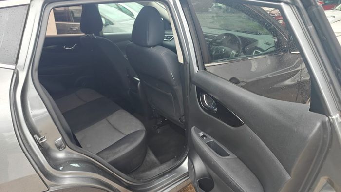 Nissan QASHQAI 2015