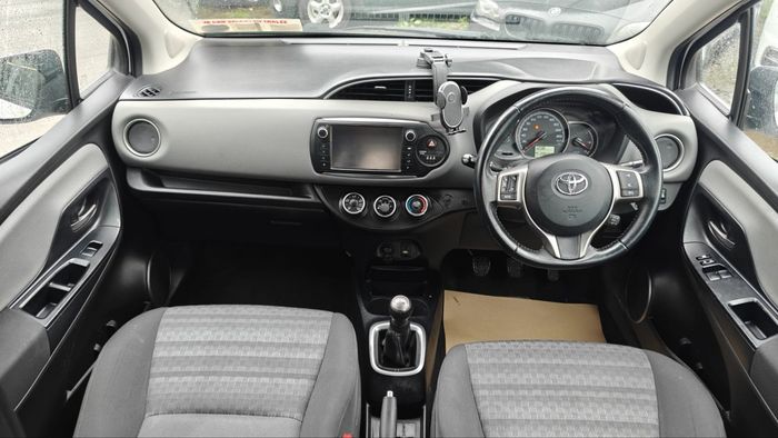 Toyota Yaris 2016