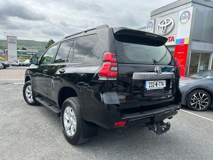 Toyota Landcruiser 2023