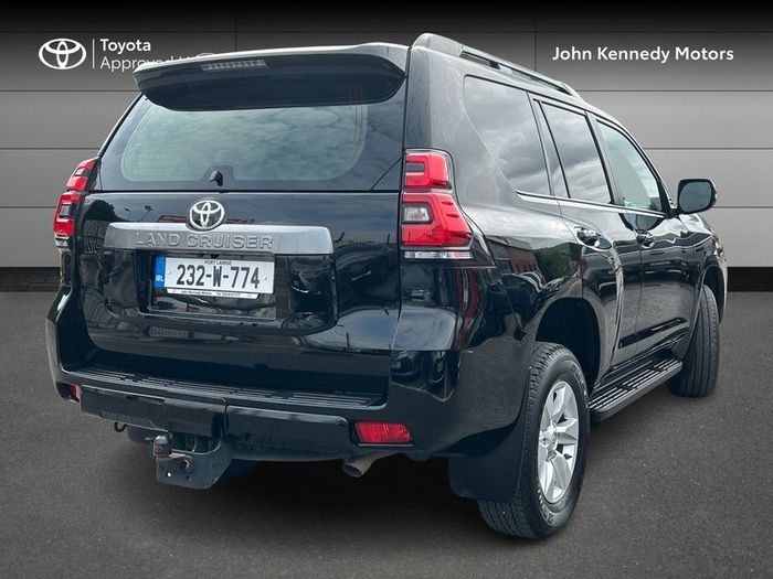 Toyota Landcruiser 2023