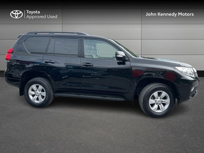 Toyota Landcruiser 2023
