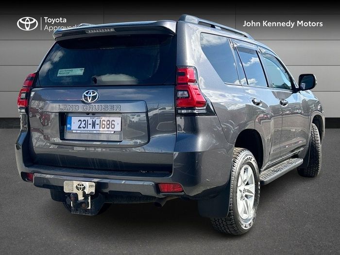 Toyota Landcruiser 2023