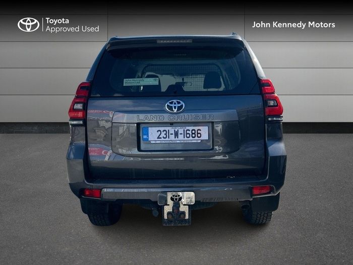 Toyota Landcruiser 2023