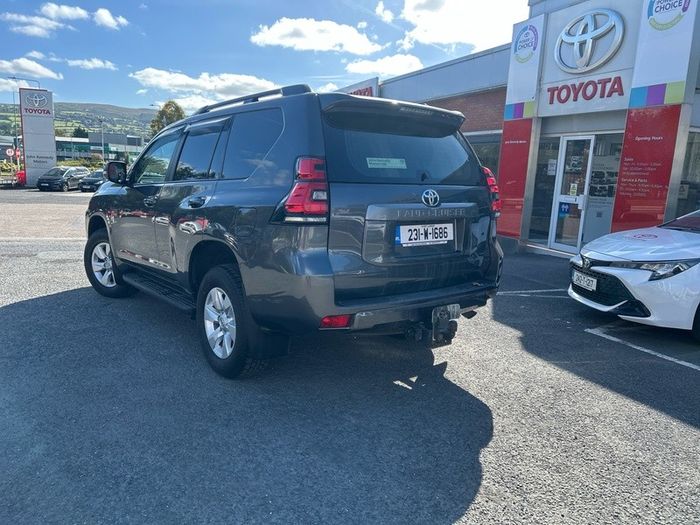 Toyota Landcruiser 2023