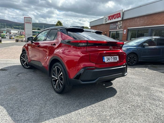 Toyota C-HR 2024
