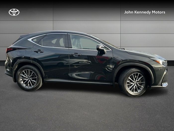 Lexus NX 2024