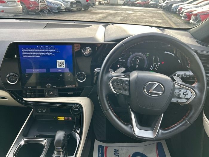 Lexus NX 2024