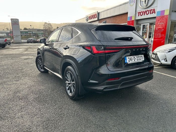 Lexus NX 2024