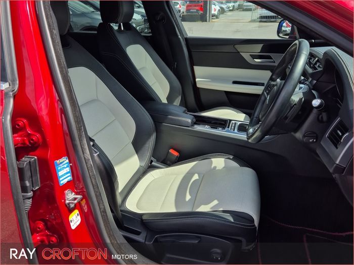 Jaguar XF 2016