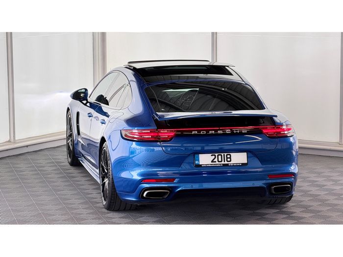 Porsche Panamera 2018