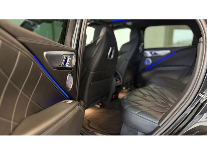 BMW XM 2023