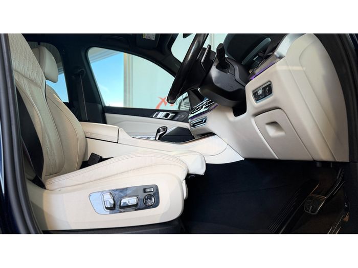 BMW X5 2023