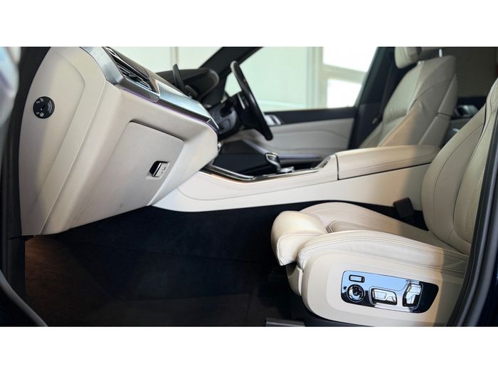 BMW X5 2023