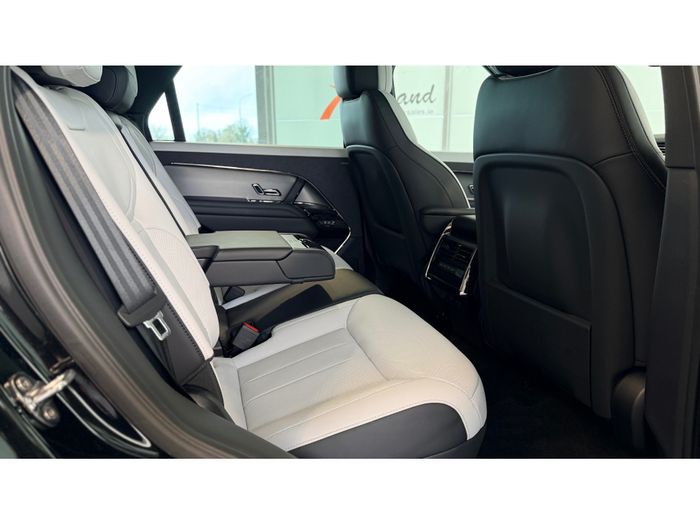 Land Rover Range Rover Sport 2025