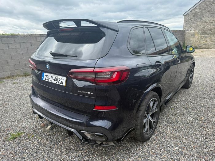 BMW X5 2023
