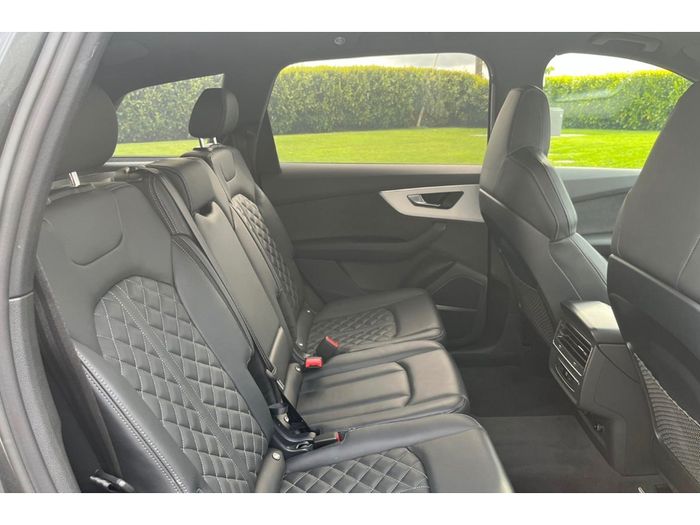 Audi Q7 2025