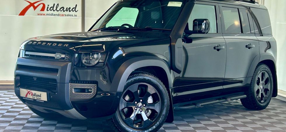 Land Rover Defender 2023